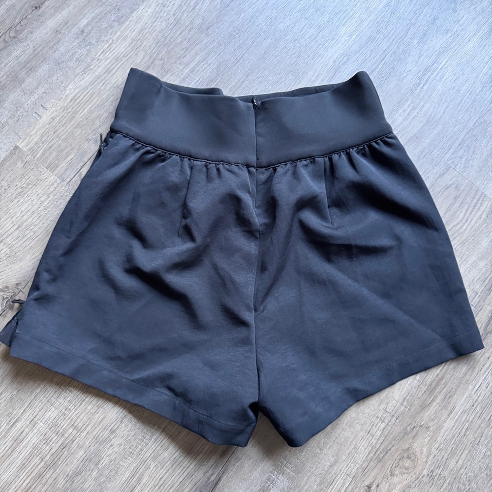Nike Team Tech Pack Woven High Waist Shorts - Size Medium - Picture 2 of 11
